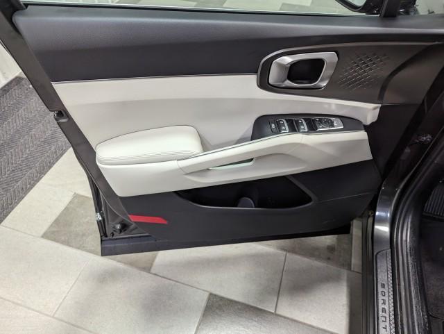 used 2025 Kia Sorento Plug-In Hybrid car, priced at $43,498