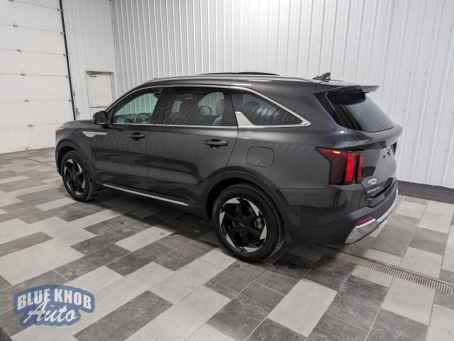 used 2025 Kia Sorento Plug-In Hybrid car, priced at $43,498