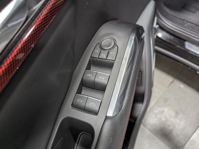 used 2024 Chevrolet Traverse car, priced at $54,998