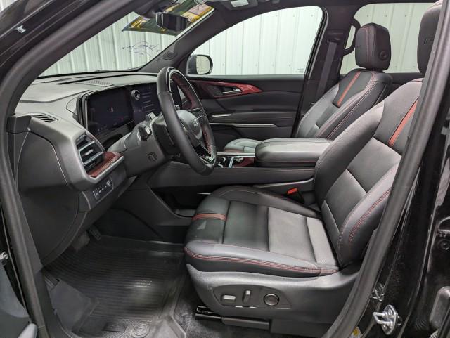 used 2024 Chevrolet Traverse car, priced at $54,998
