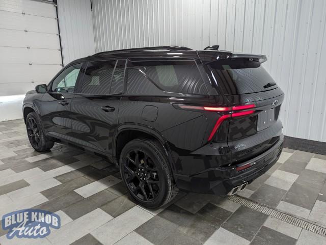 used 2024 Chevrolet Traverse car, priced at $54,998