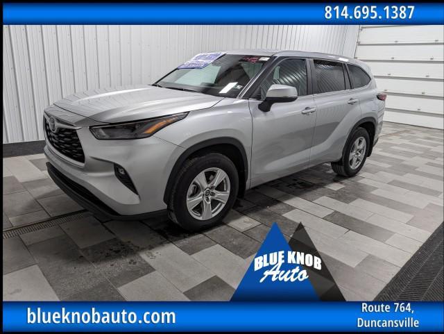 used 2024 Toyota Highlander car, priced at $36,998