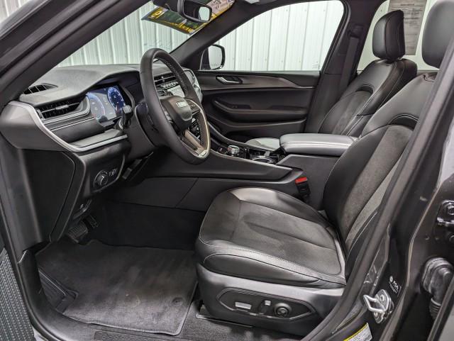 used 2023 Jeep Grand Cherokee car, priced at $36,498