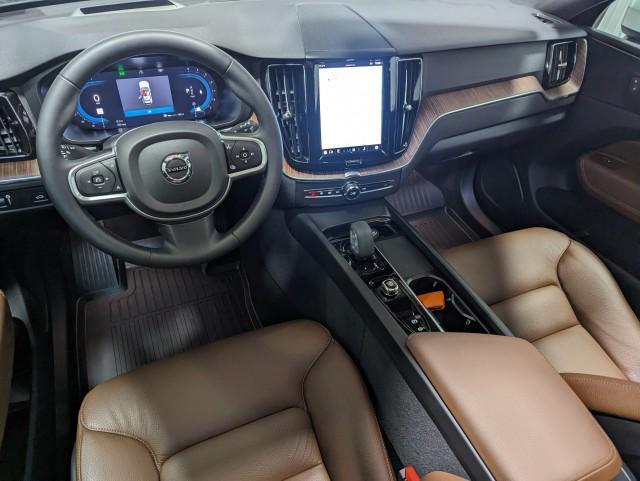 used 2022 Volvo XC60 car, priced at $35,498