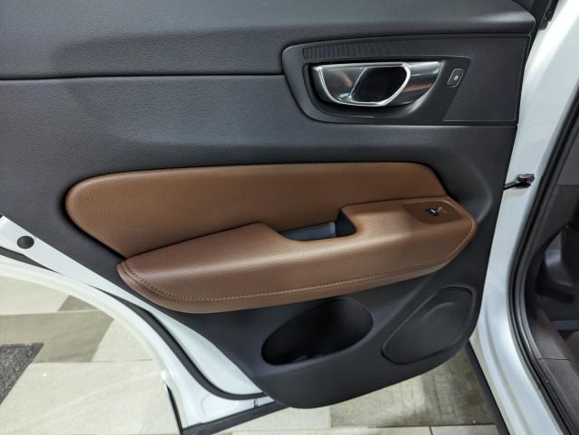 used 2022 Volvo XC60 car, priced at $35,498