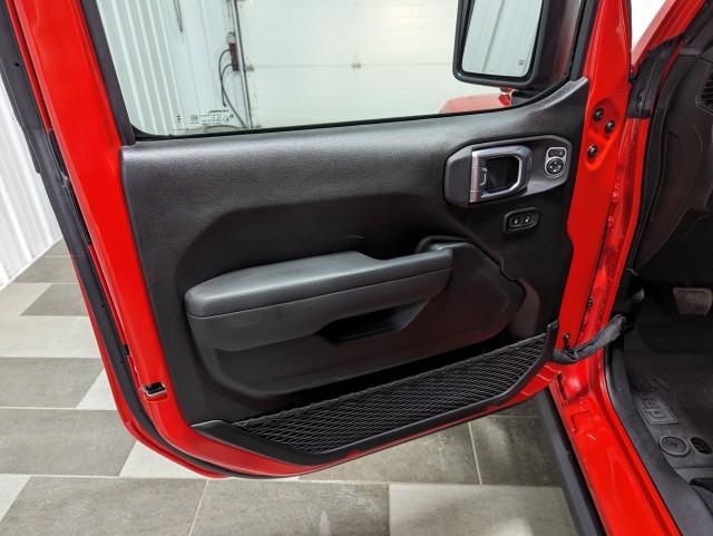 used 2024 Jeep Gladiator car, priced at $37,998