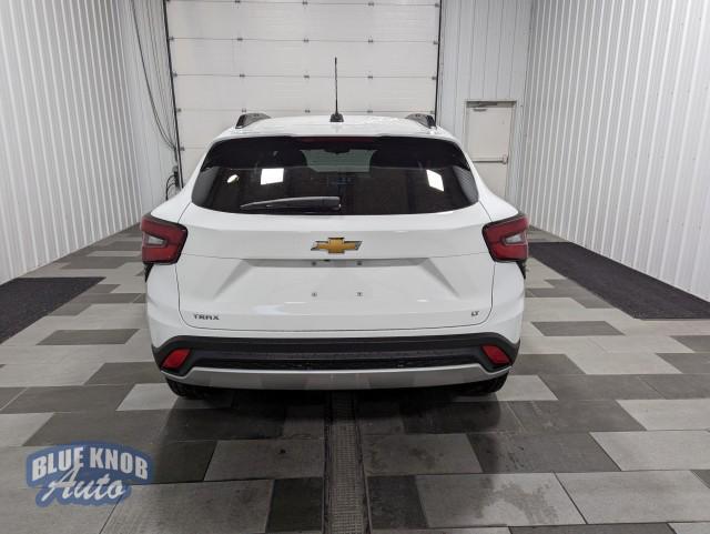 used 2024 Chevrolet Trax car, priced at $22,998