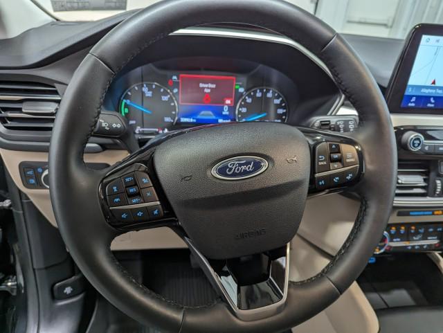 used 2022 Ford Escape car, priced at $23,998