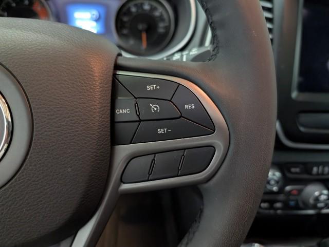 used 2022 Jeep Cherokee car, priced at $24,998