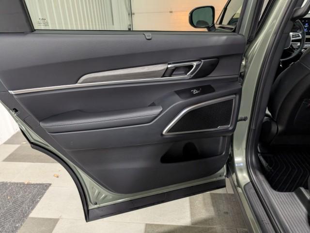 used 2024 Kia Telluride car, priced at $40,998