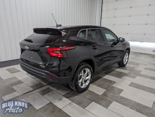 used 2024 Chevrolet Trax car, priced at $20,998