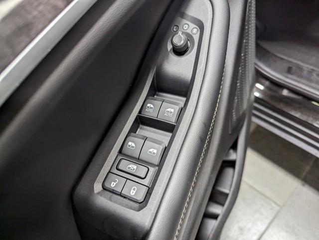 used 2023 Jeep Grand Cherokee L car, priced at $35,998
