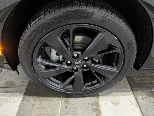 used 2025 Buick Envision car, priced at $30,998