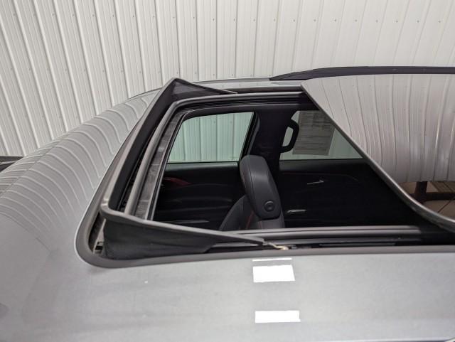 used 2024 Chevrolet Traverse car, priced at $51,998