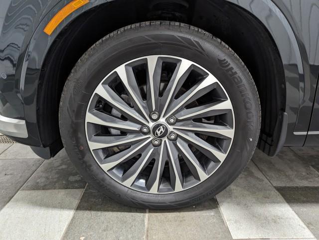 used 2025 Hyundai Palisade car, priced at $47,998