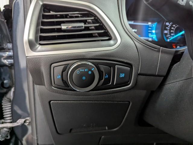 used 2024 Ford Edge car, priced at $27,998