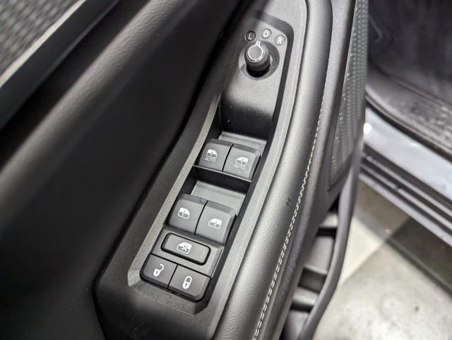 used 2023 Jeep Grand Cherokee car, priced at $30,998