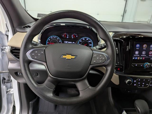 used 2023 Chevrolet Traverse car, priced at $27,998