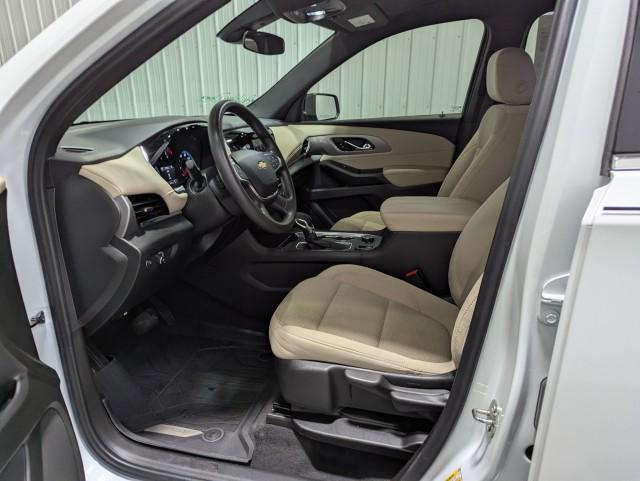 used 2023 Chevrolet Traverse car, priced at $27,998