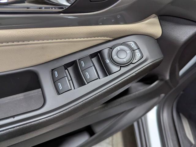 used 2023 Chevrolet Traverse car, priced at $27,998