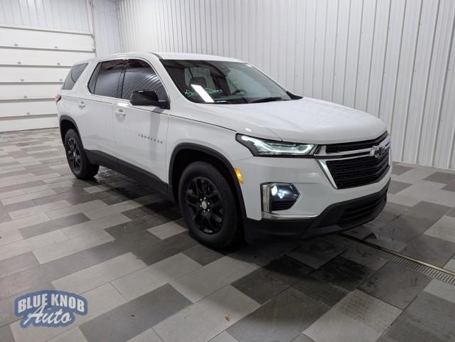 used 2023 Chevrolet Traverse car, priced at $27,998