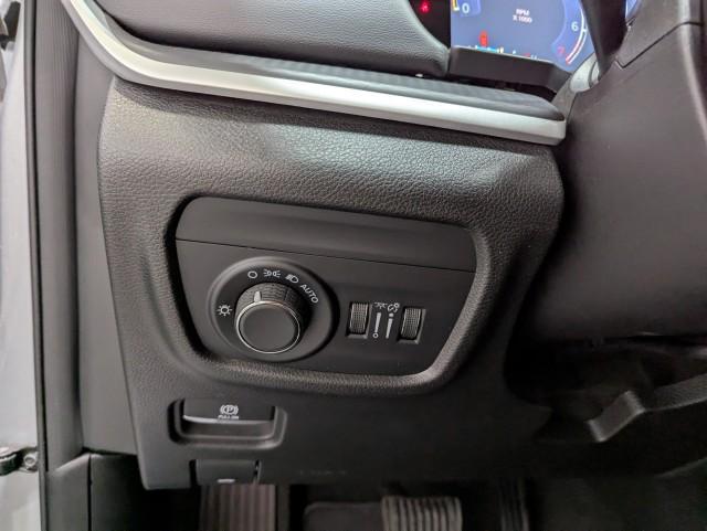used 2023 Jeep Grand Cherokee L car, priced at $30,998