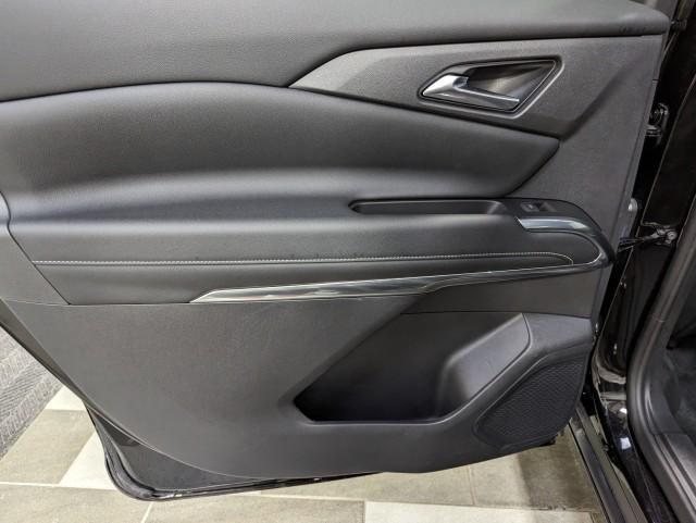 used 2024 Chevrolet Traverse car, priced at $39,498