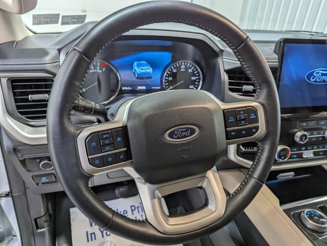 used 2024 Ford Expedition car, priced at $50,998