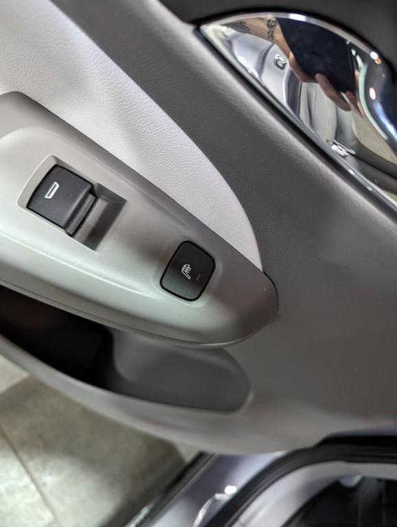 used 2023 Chevrolet Bolt EUV car, priced at $20,998