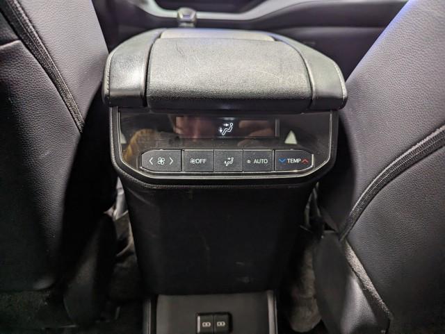 used 2024 Toyota Highlander car, priced at $41,498