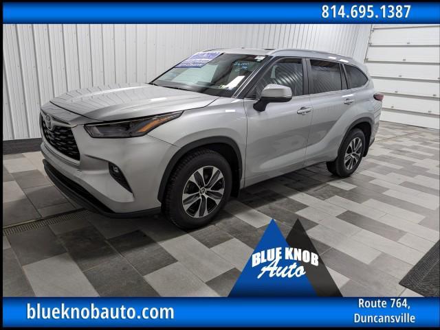used 2024 Toyota Highlander car, priced at $41,498