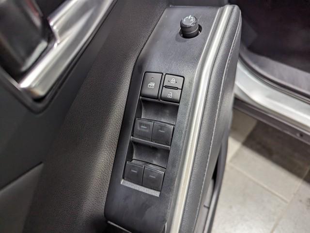 used 2024 Toyota Highlander car, priced at $41,498