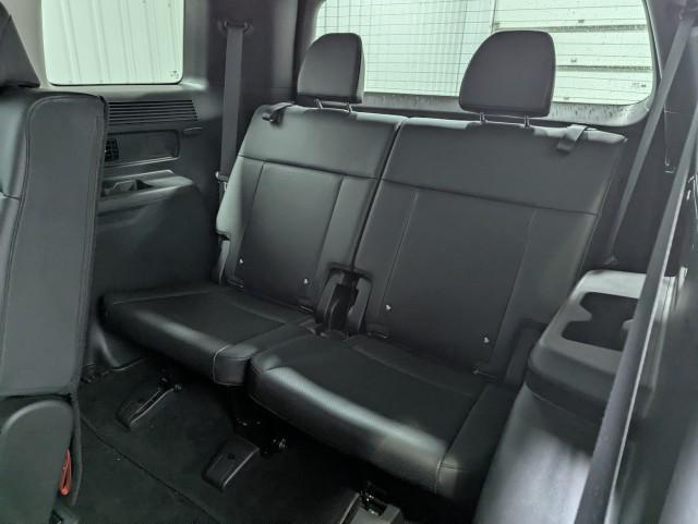 used 2024 Hyundai Santa Fe car, priced at $30,998