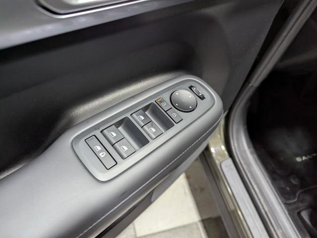 used 2024 Hyundai Santa Fe car, priced at $30,998