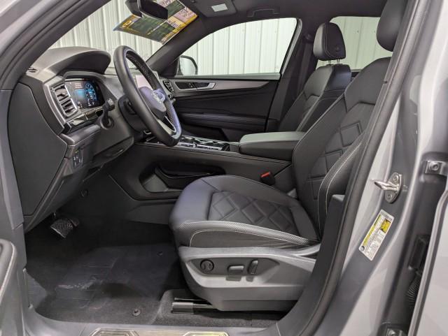 used 2025 Volkswagen Atlas Cross Sport car, priced at $38,998