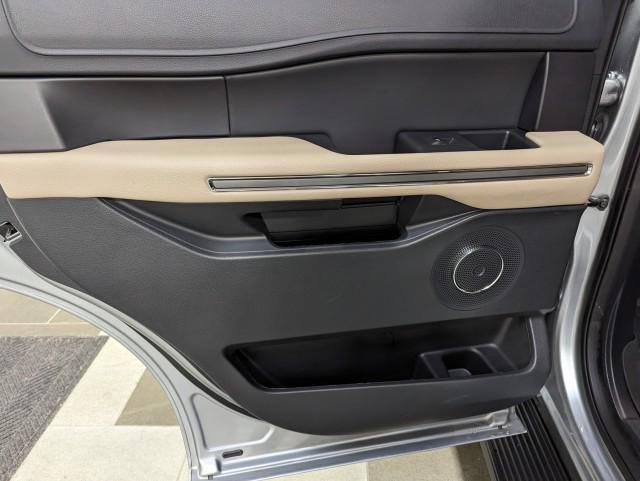 used 2024 Ford Expedition car, priced at $52,998