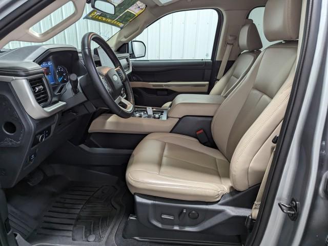 used 2024 Ford Expedition car, priced at $52,998