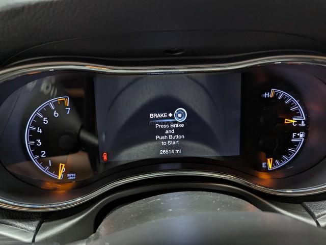 used 2022 Jeep Grand Cherokee car, priced at $29,998