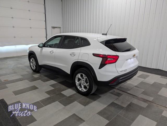 used 2024 Chevrolet Trax car, priced at $20,498