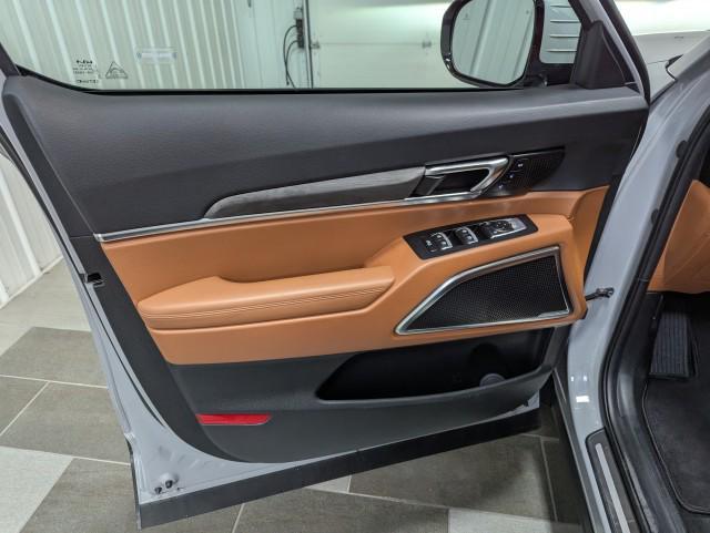 used 2024 Kia Telluride car, priced at $44,998