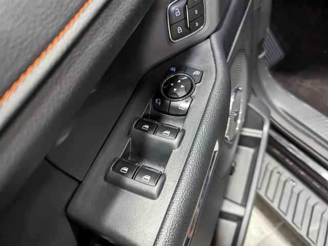 used 2023 Ford Expedition car, priced at $62,998