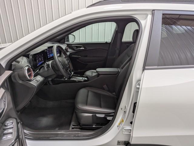 used 2025 Chevrolet Trax car, priced at $24,998