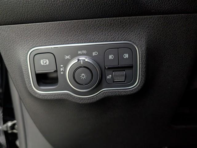 used 2022 Mercedes-Benz GLB 250 car, priced at $27,998