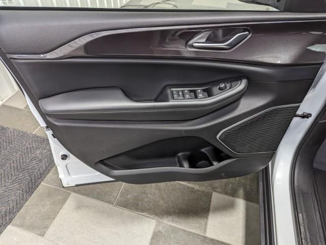 used 2022 Jeep Grand Cherokee L car, priced at $32,498