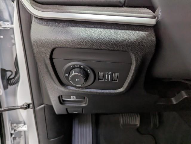 used 2023 Jeep Grand Cherokee car, priced at $34,498