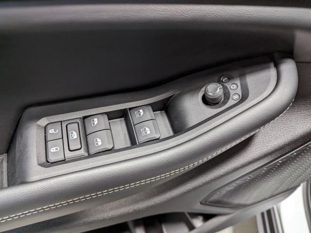 used 2023 Jeep Grand Cherokee car, priced at $34,498