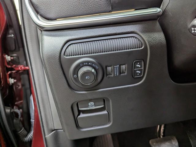 used 2024 Jeep Wagoneer L car, priced at $65,998