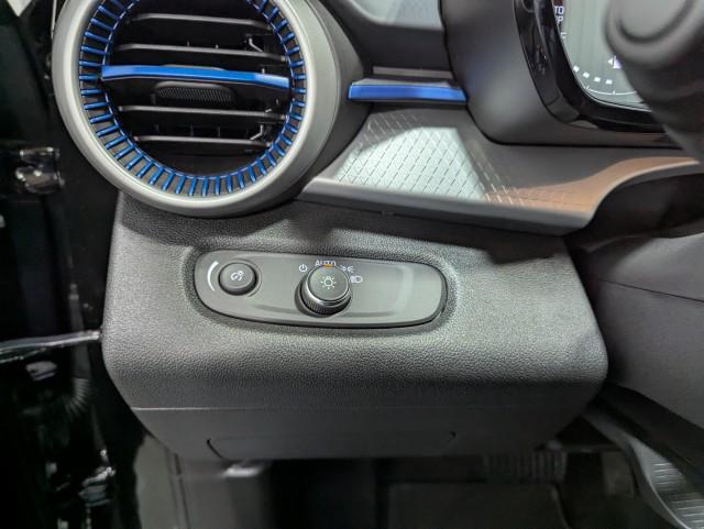 used 2025 Chevrolet Trax car, priced at $22,498