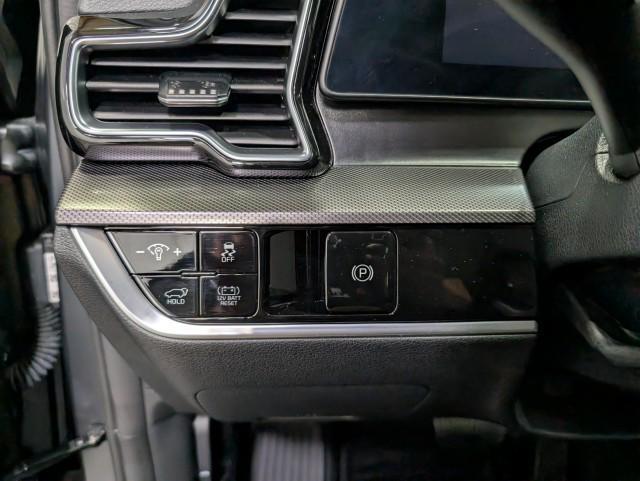 used 2024 Kia Sportage Hybrid car, priced at $32,998
