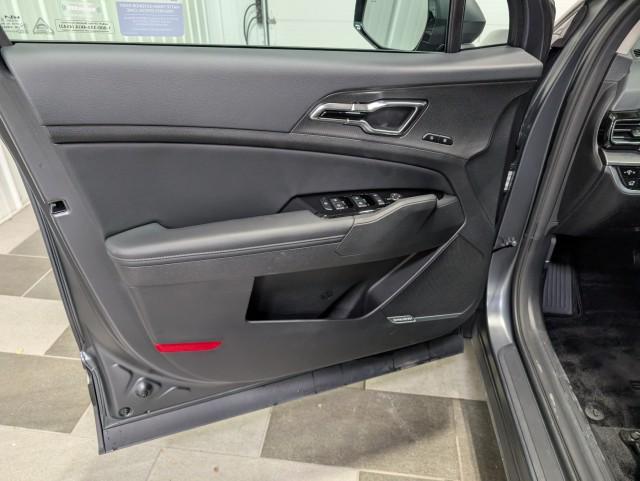 used 2024 Kia Sportage Hybrid car, priced at $32,998